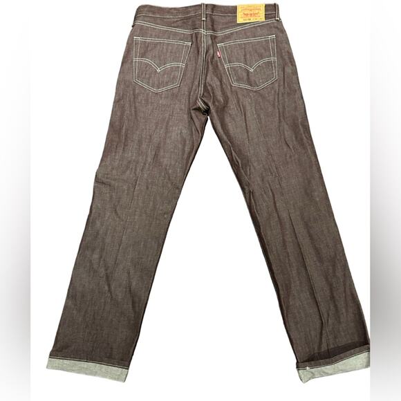 Levi’s 501 Straight Fit Burgundy Denim Jeans in a Mens 34 x 32 100% Cotton - Picture 1 of 7